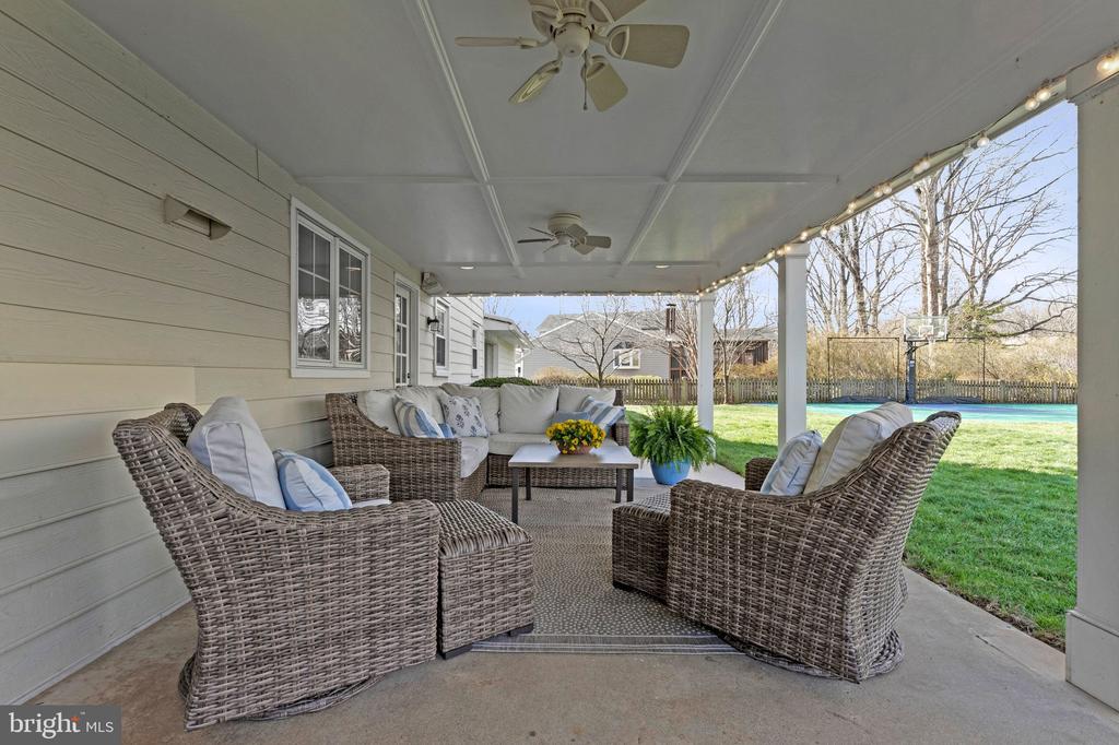 1714 SADDLE RIDGE COURT