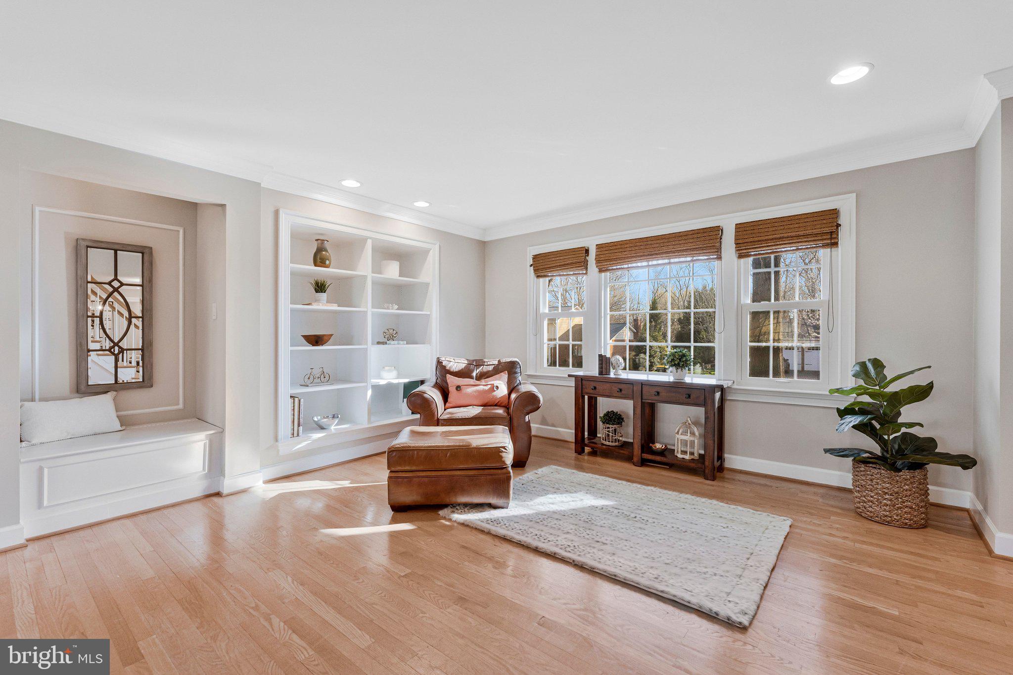 1714 SADDLE RIDGE COURT