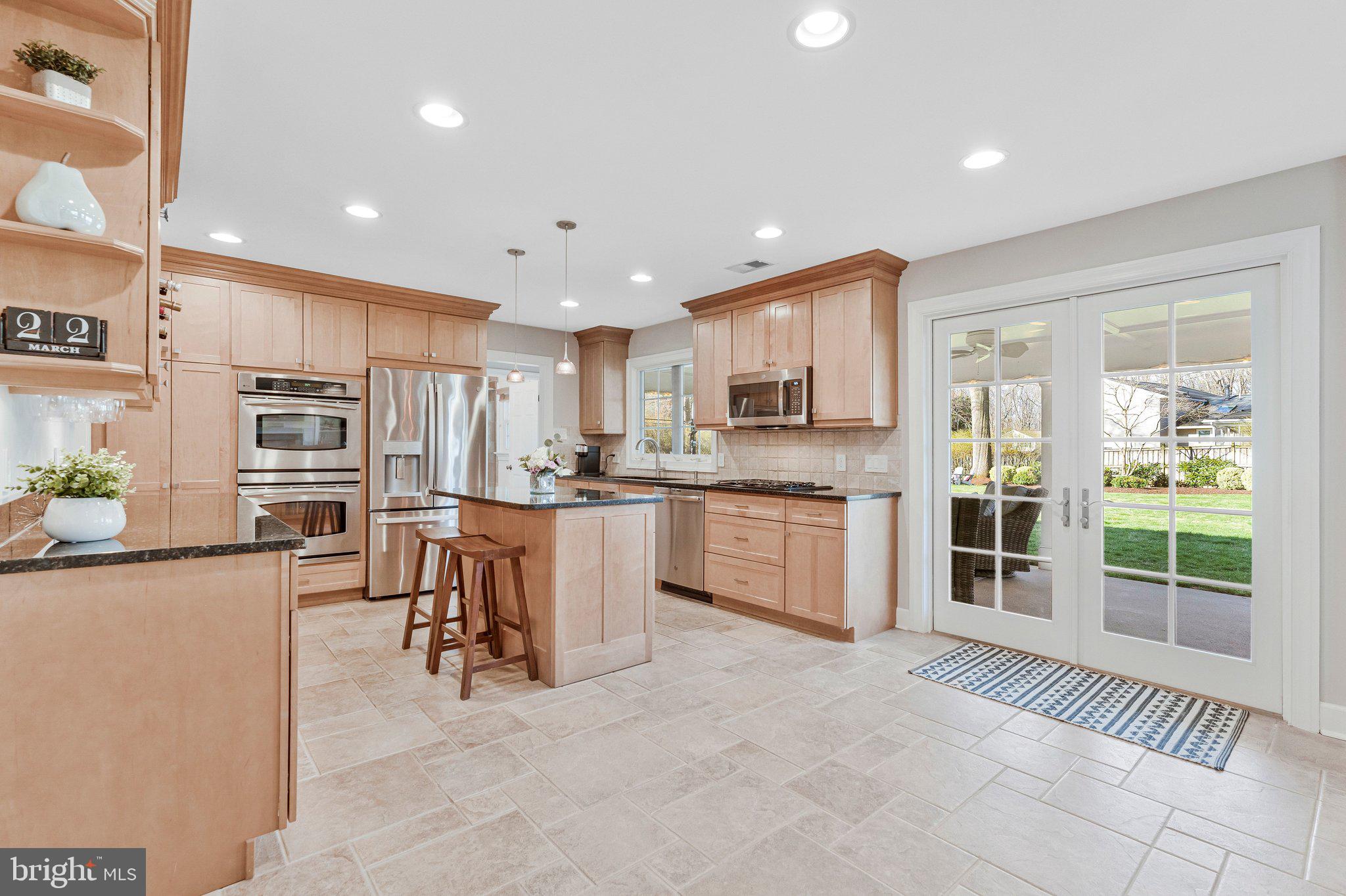 1714 SADDLE RIDGE COURT