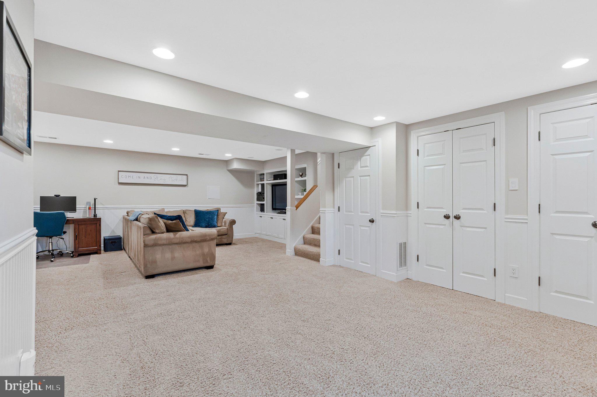 1714 SADDLE RIDGE COURT