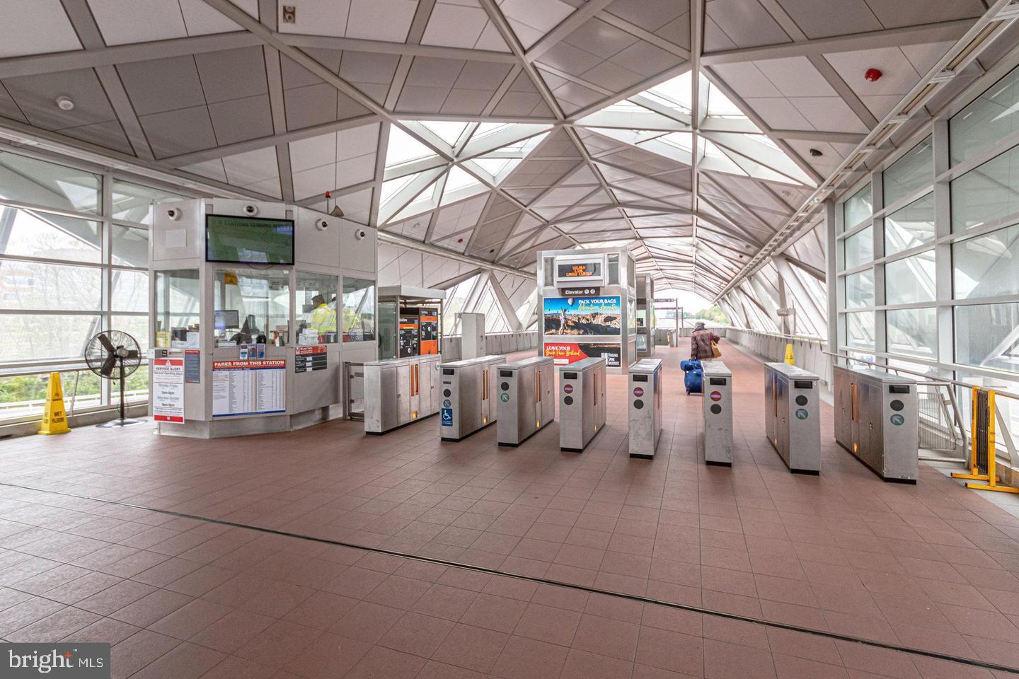 1714 SADDLE RIDGE COURT