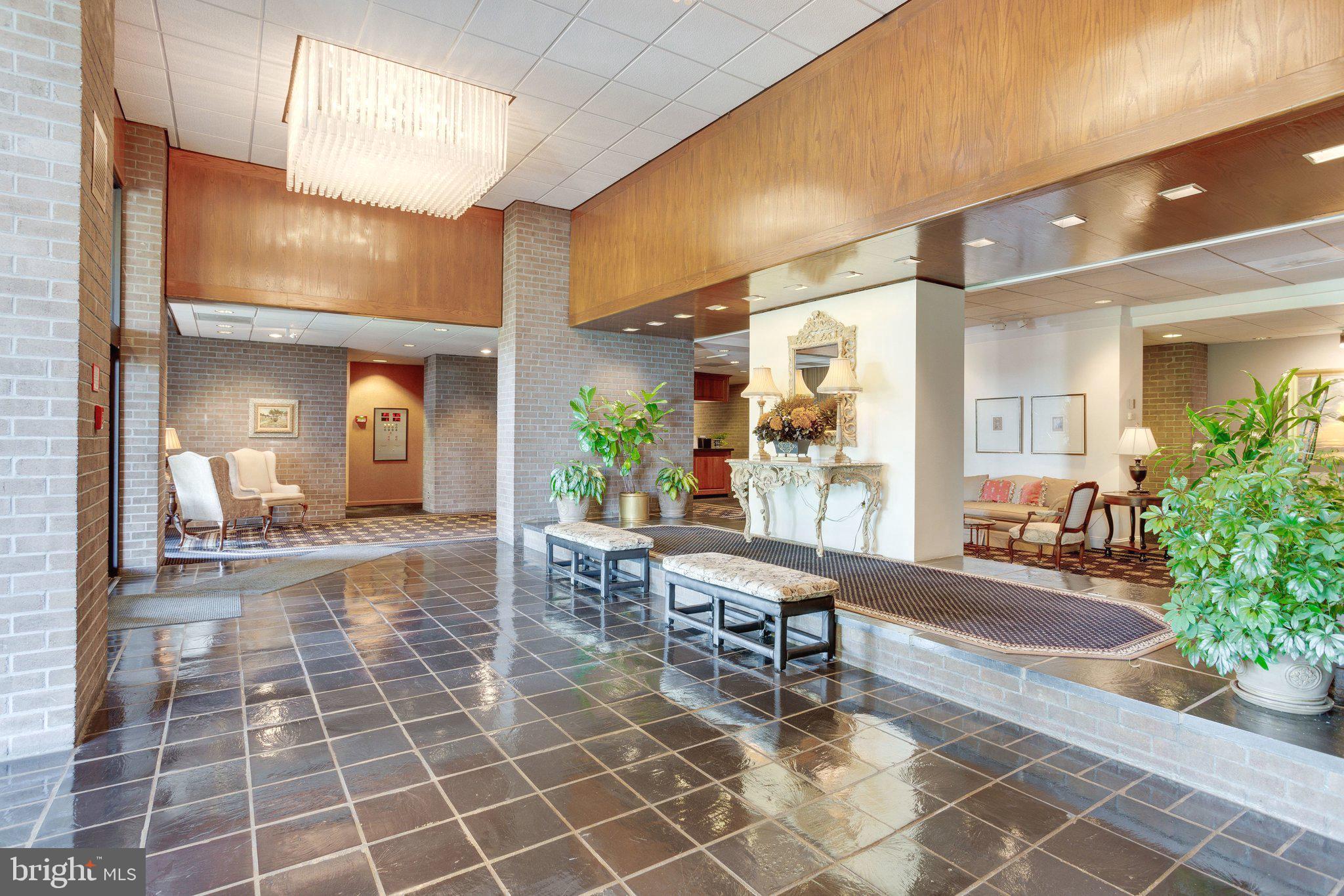 1800 OLD MEADOW ROAD 713