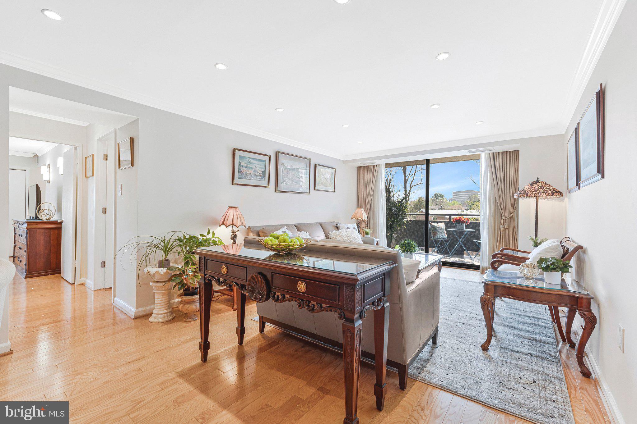 1800 OLD MEADOW ROAD 713