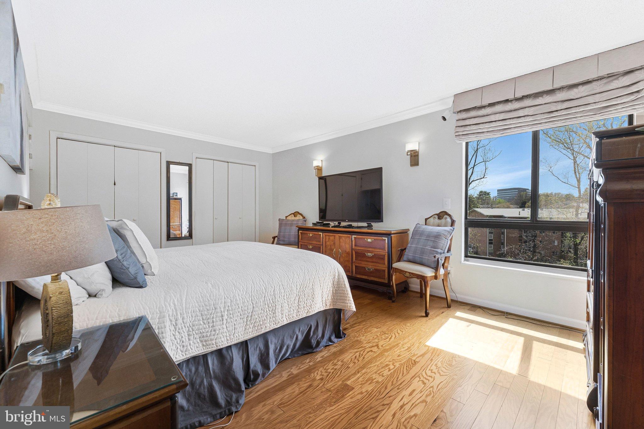 1800 OLD MEADOW ROAD 713