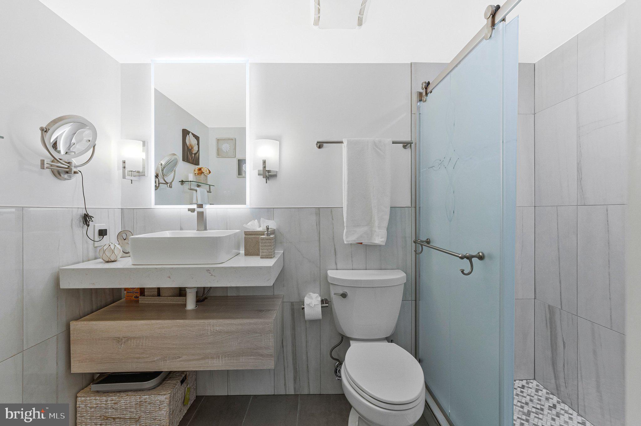 1800 OLD MEADOW ROAD 713