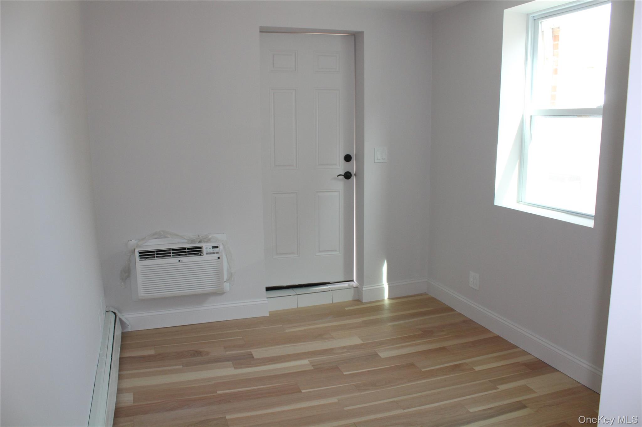 3157 Waterbury Avenue Unit: 1