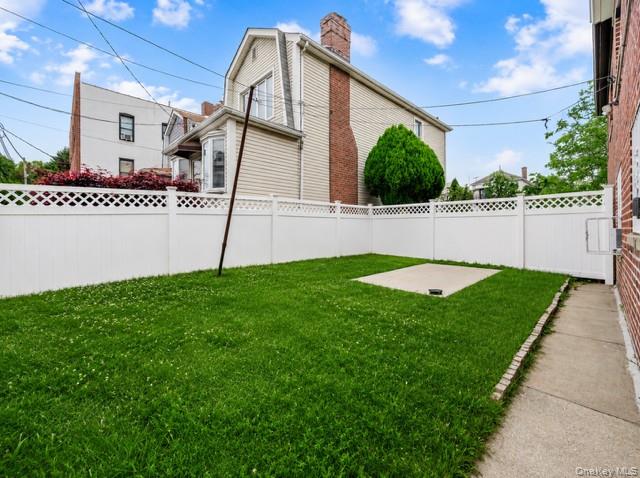 1103 Rhinelander Avenue