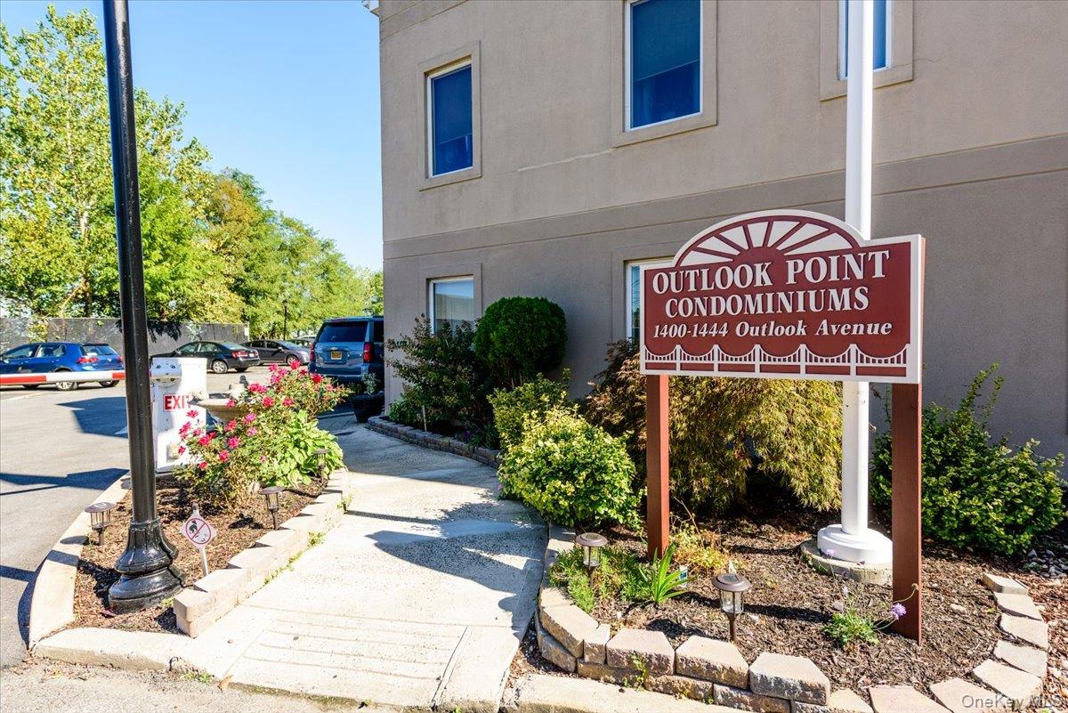 1404 Outlook Avenue Unit: 2