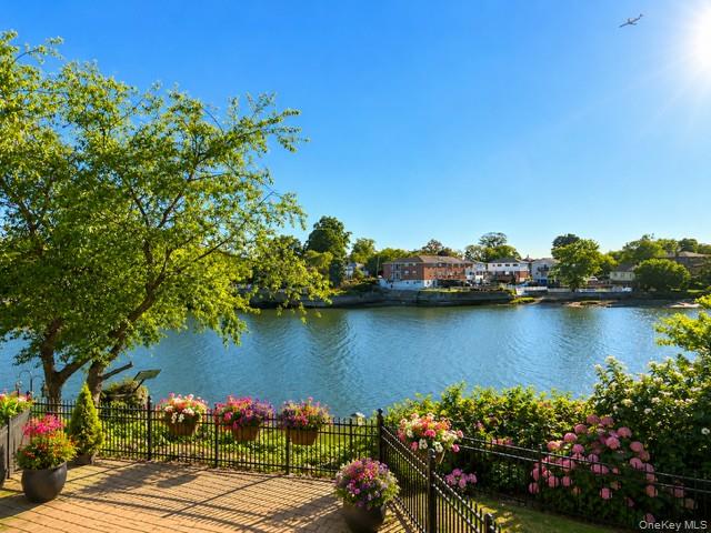 1404 Outlook Avenue Unit: 2