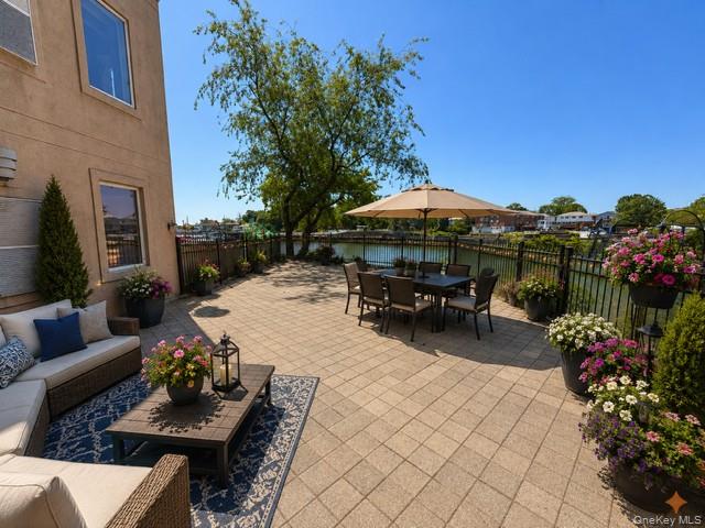 1404 Outlook Avenue Unit: 1