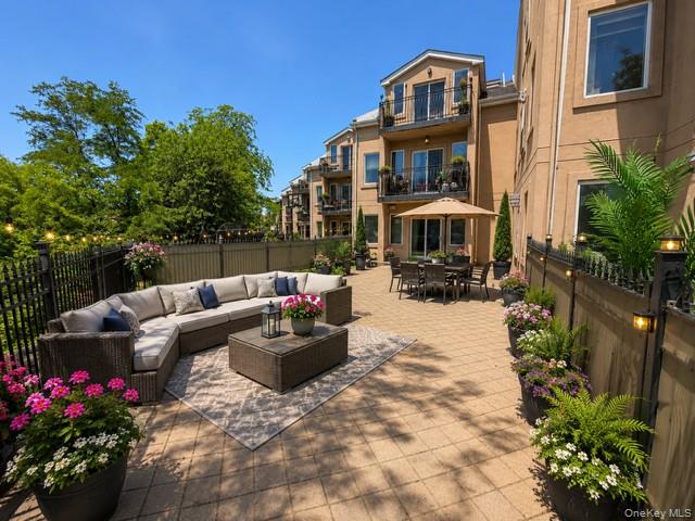 1404 Outlook Avenue Unit: 1