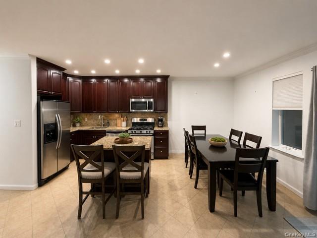 1422 Outlook Avenue Unit: 2