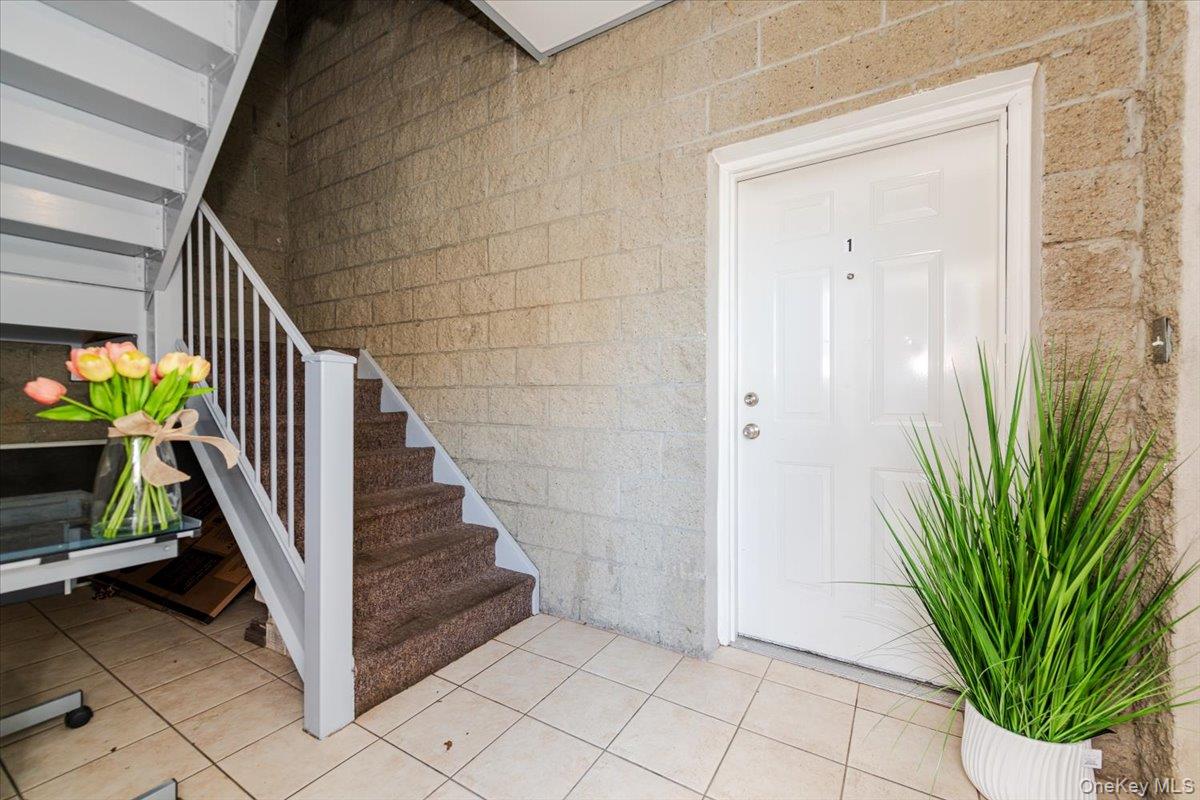 1432 Outlook Avenue Unit: 3