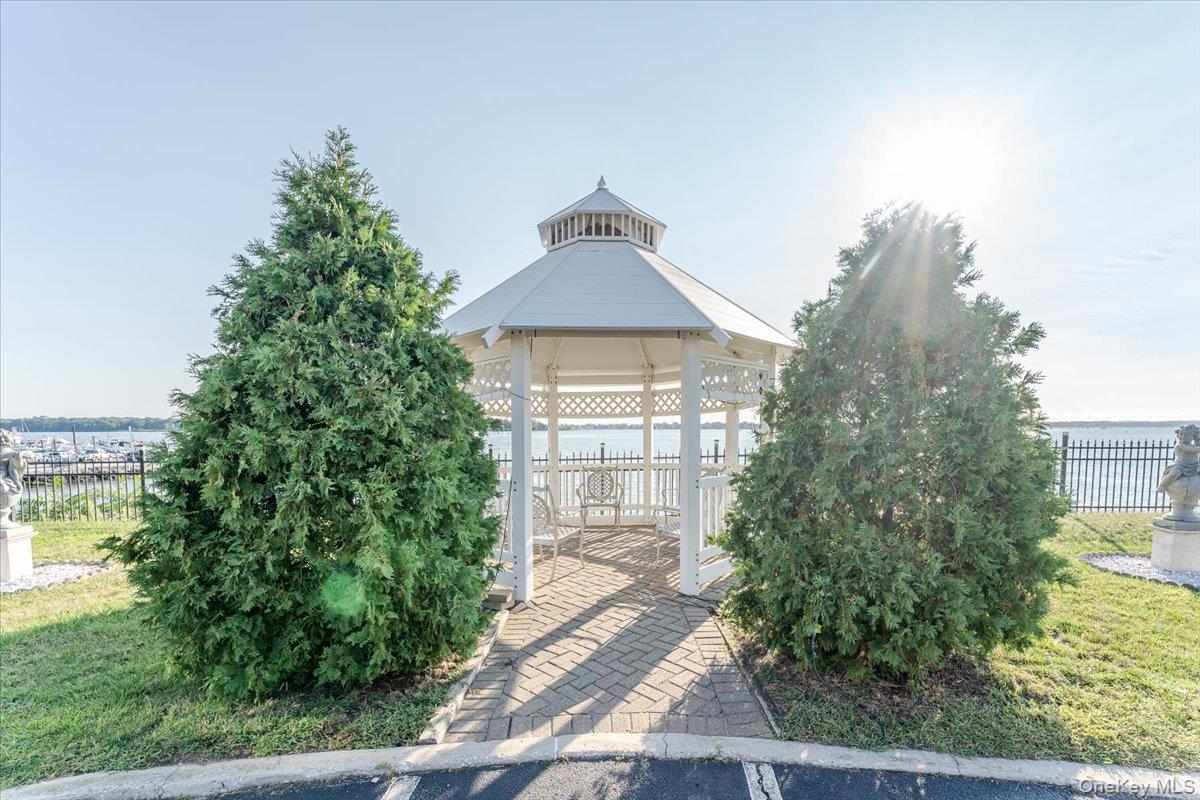 1432 Outlook Avenue Unit: 3