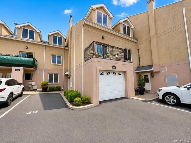 1432 Outlook Avenue Unit: 3