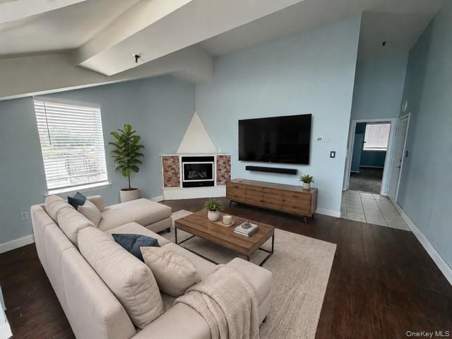 1432 Outlook Avenue Unit: 3