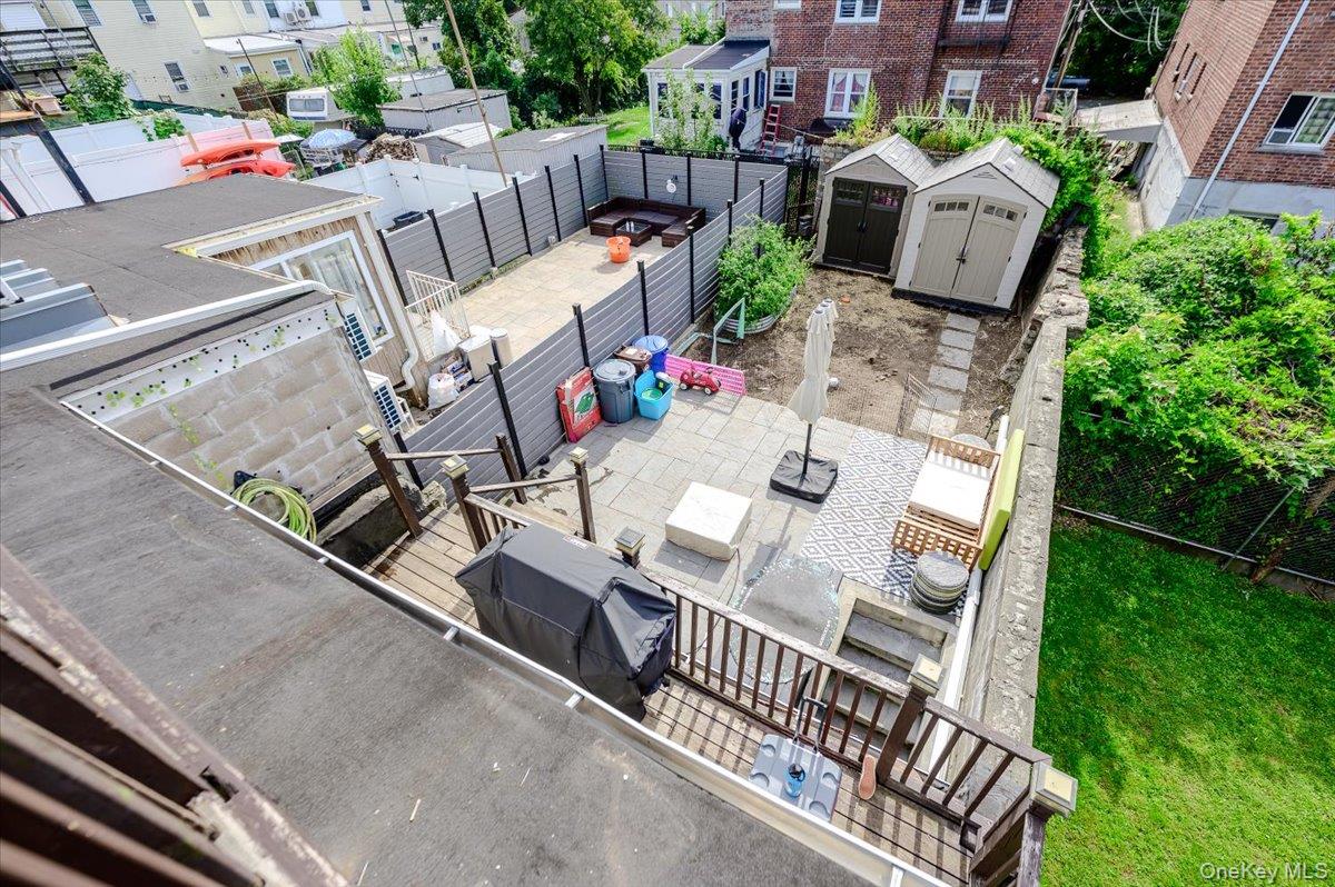 1321 Balcom Avenue Unit: 1