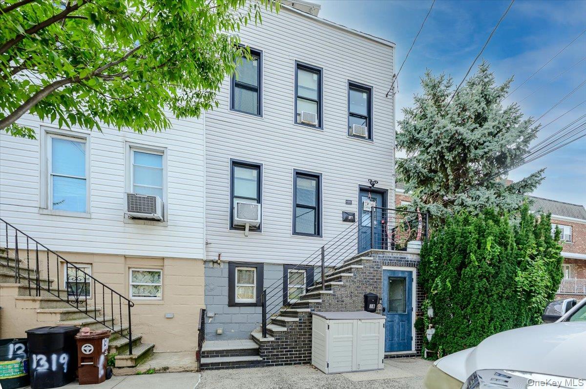 1321 Balcom Avenue Unit: 1