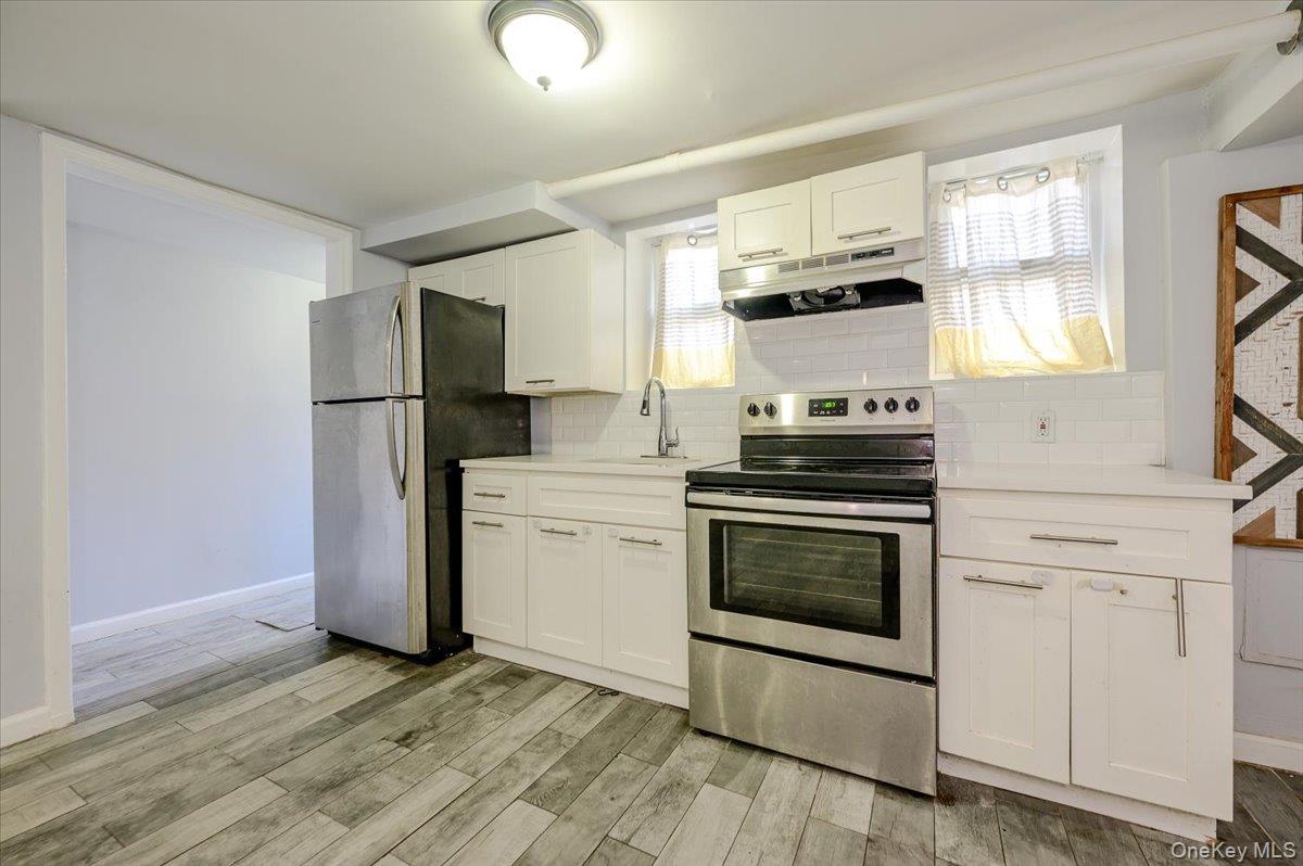 1321 Balcom Avenue Unit: 1