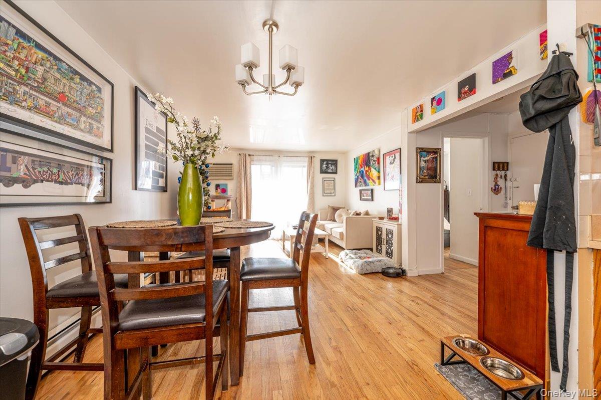 2873 Roebling Avenue