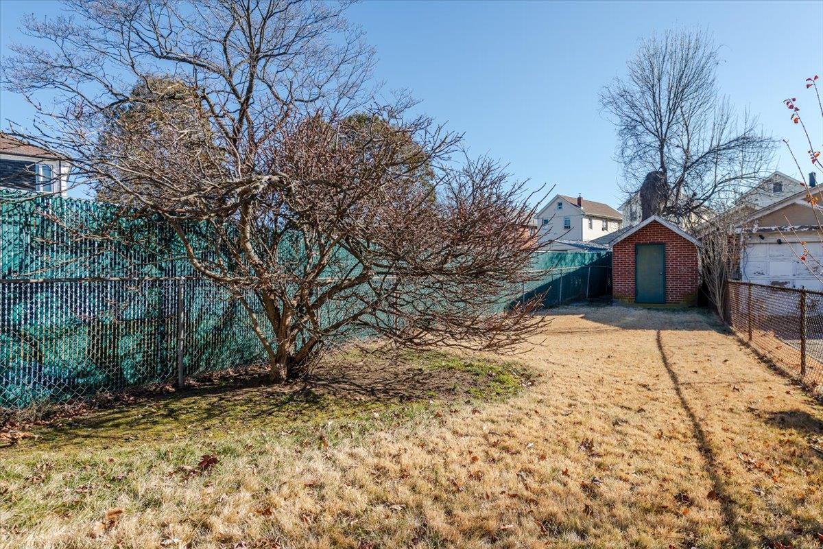 1454 Dwight Place