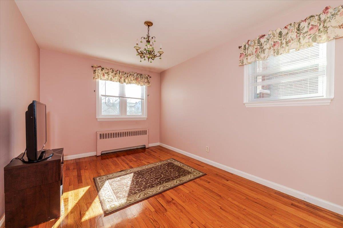 1454 Dwight Place