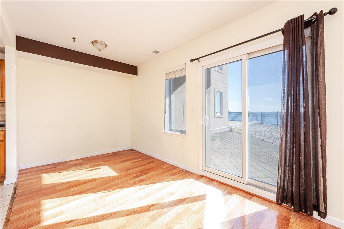 1432 Outlook Avenue Unit: 1