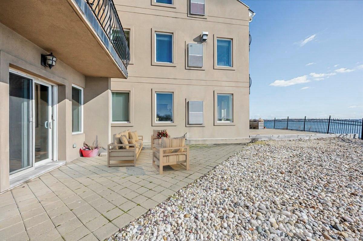 1432 Outlook Avenue Unit: 1