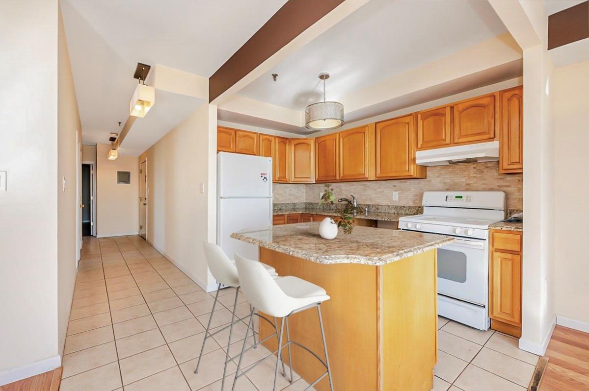 1432 Outlook Avenue Unit: 1