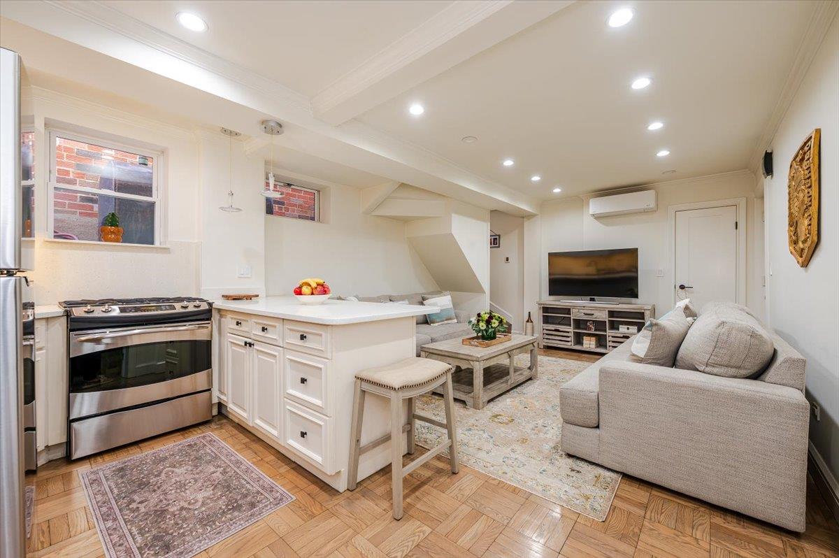 1846 Williamsbridge Road