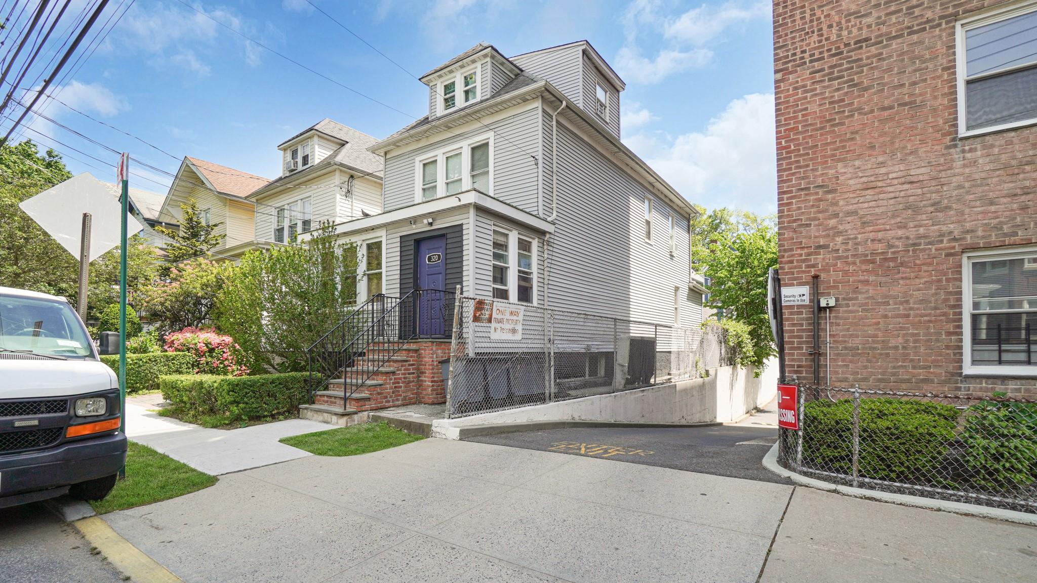 320 E 235th Street