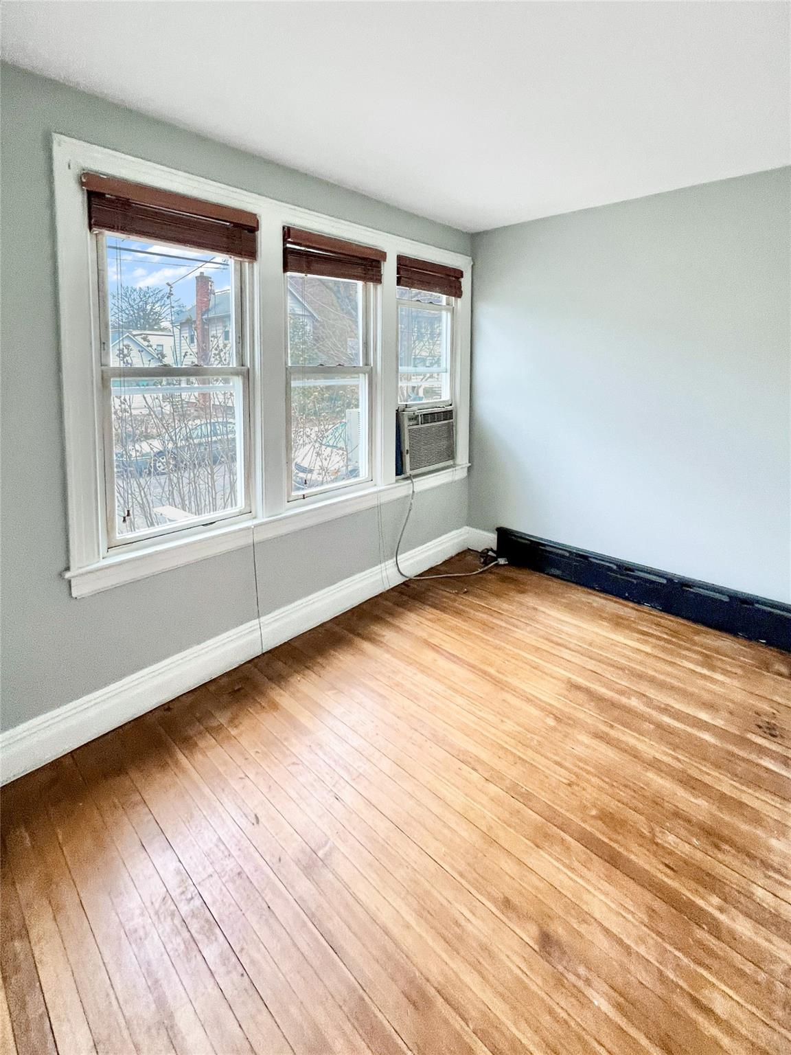 320 E 235th Street