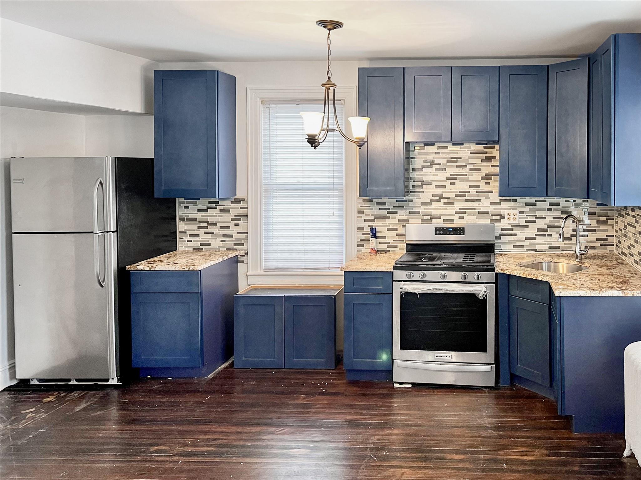 320 E 235th Street