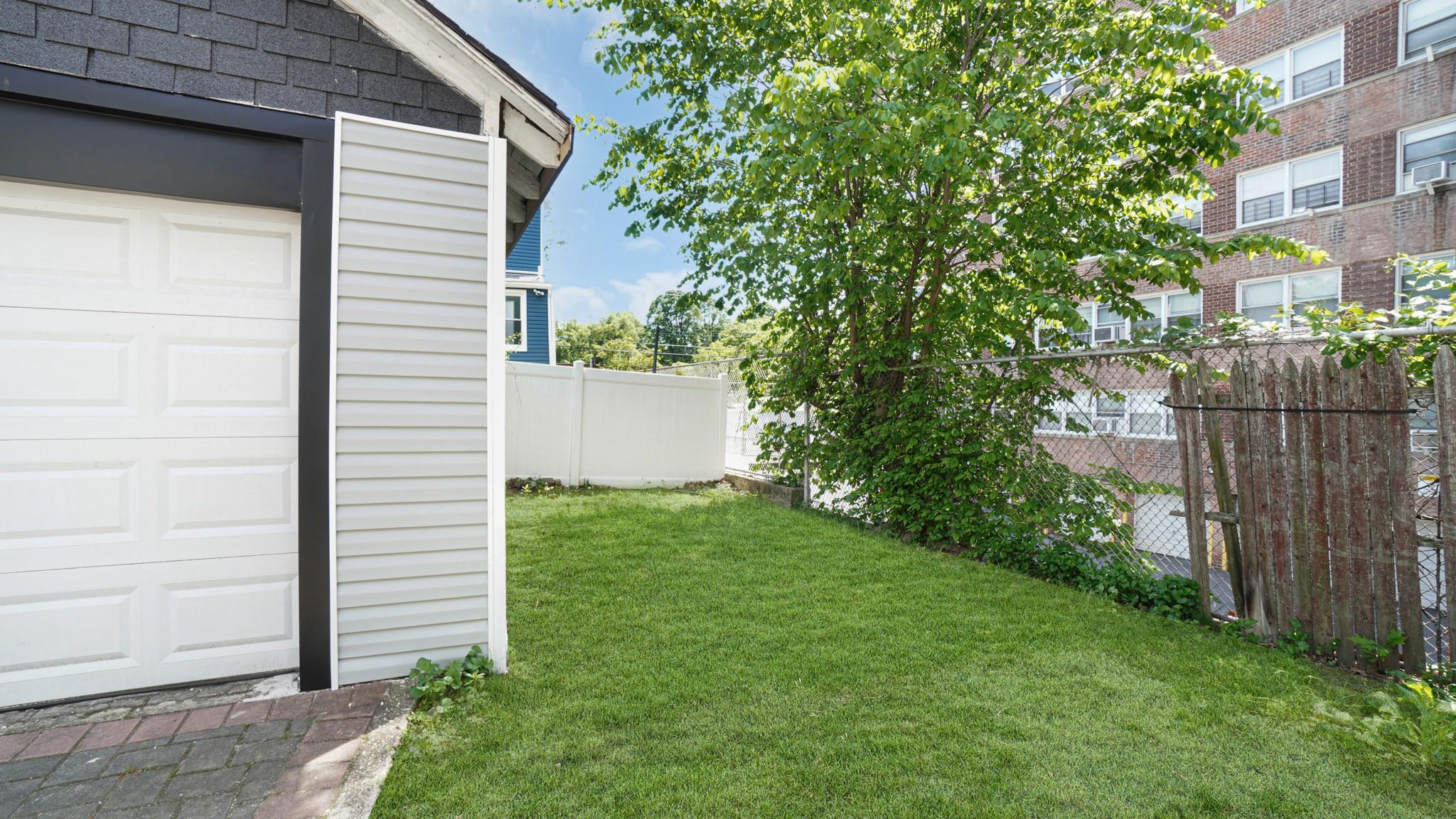 320 E 235th Street