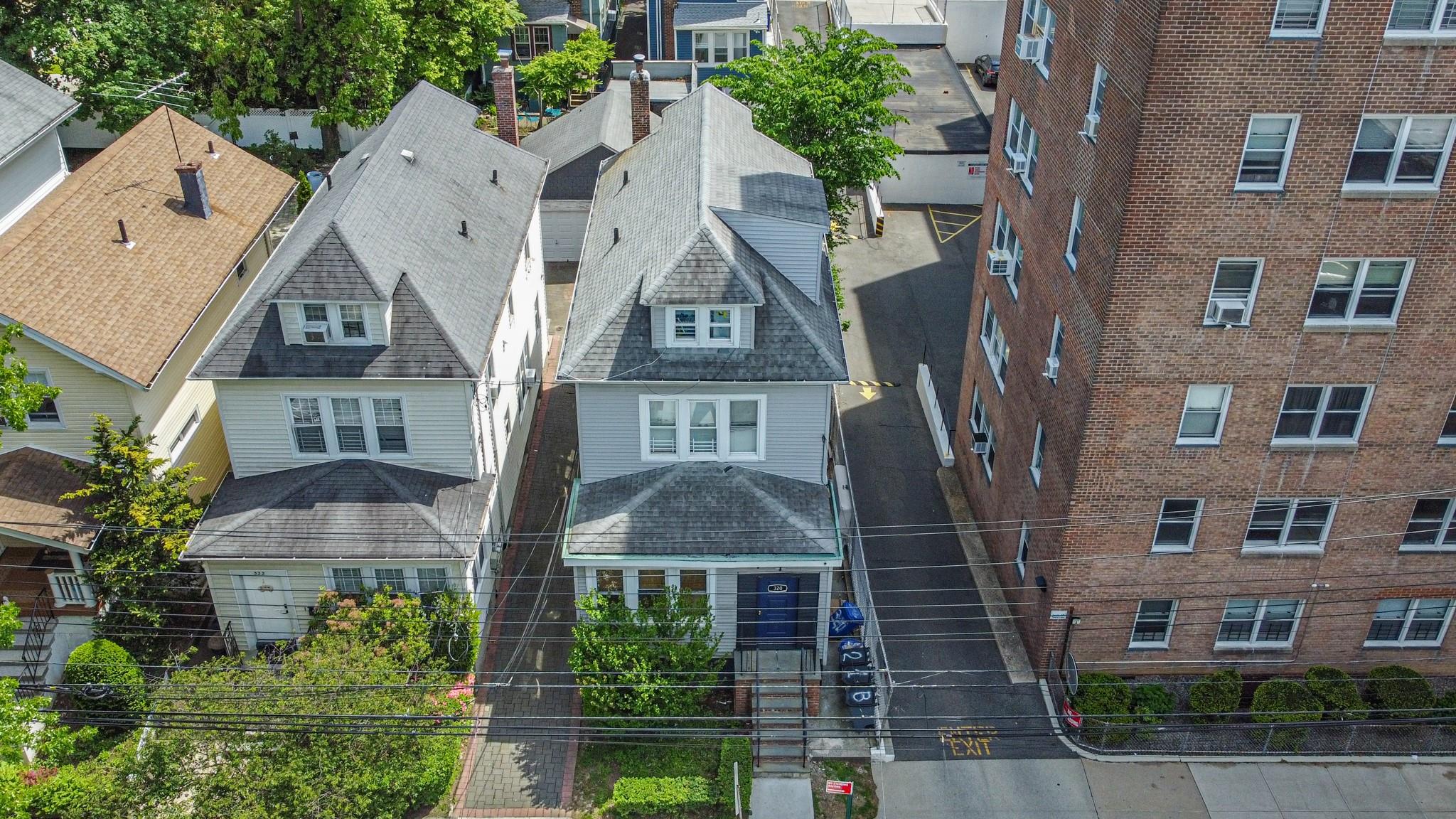 320 E 235th Street