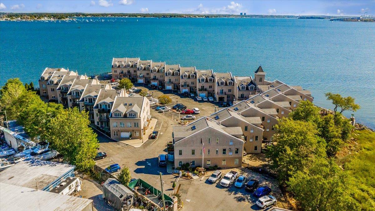 1432 Outlook Avenue Unit: 2