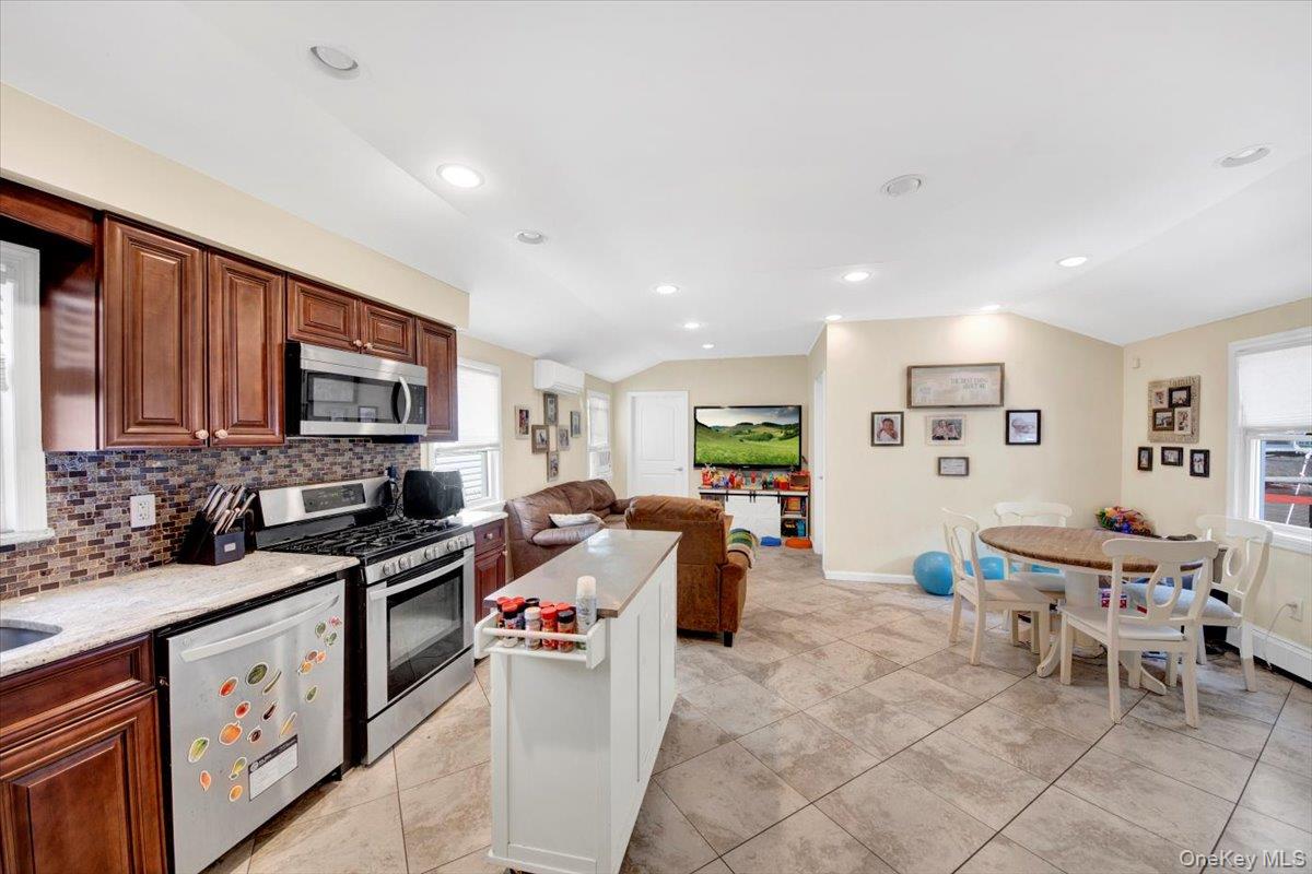 64D Edgewater Park Unit: 64D