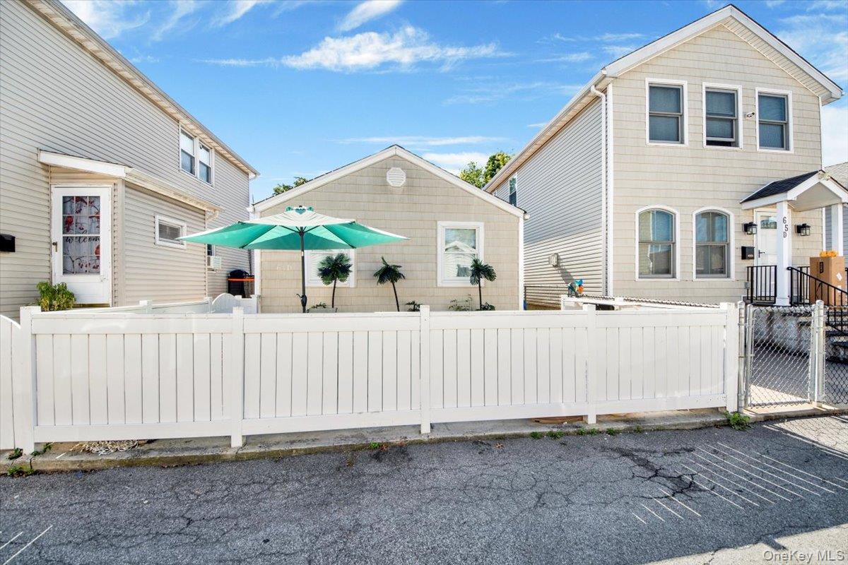 64D Edgewater Park Unit: 64D