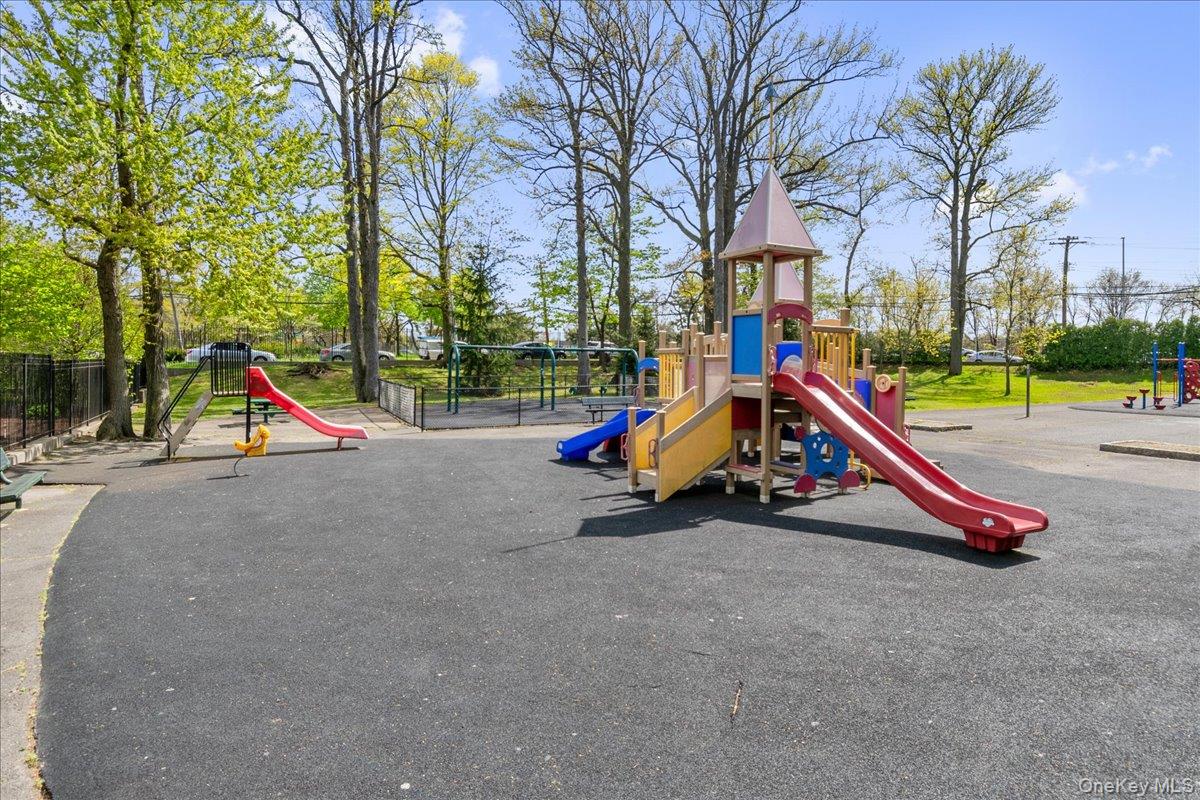 64D Edgewater Park Unit: 64D