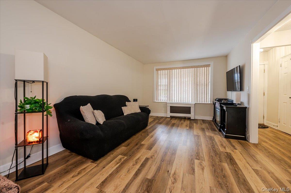 2976 Waterbury Avenue