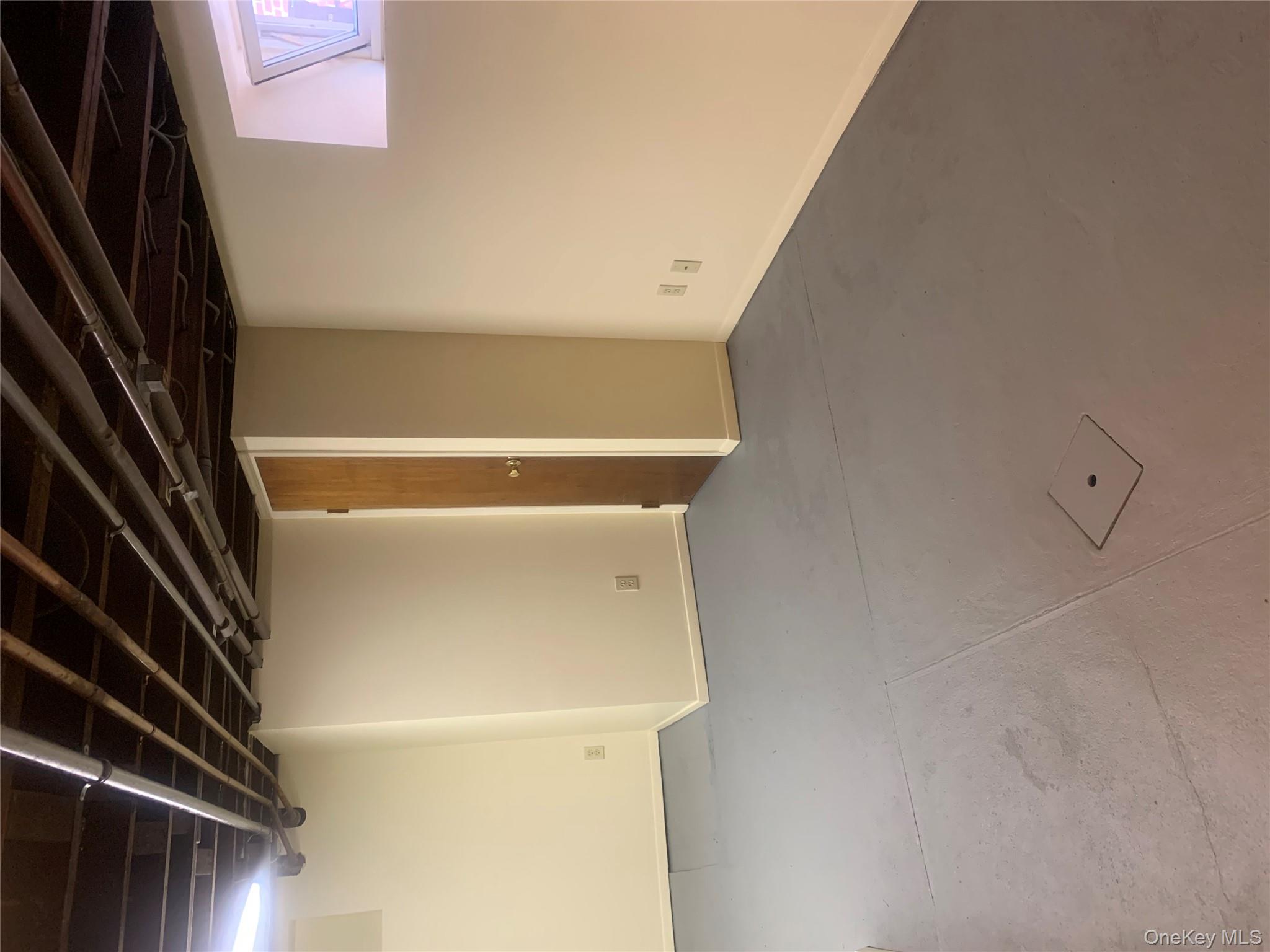 3183 Waterbury Avenue