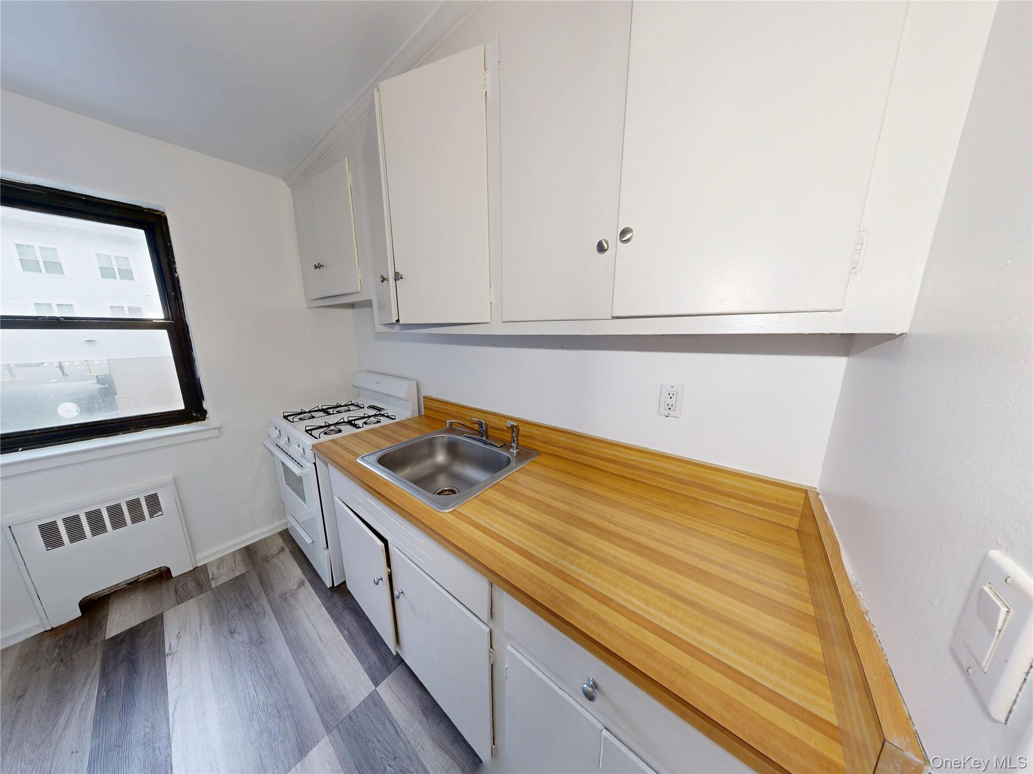 61 White Oak Street Unit: 3A