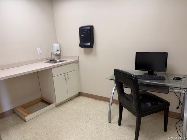 5037 Broadway Unit: 1