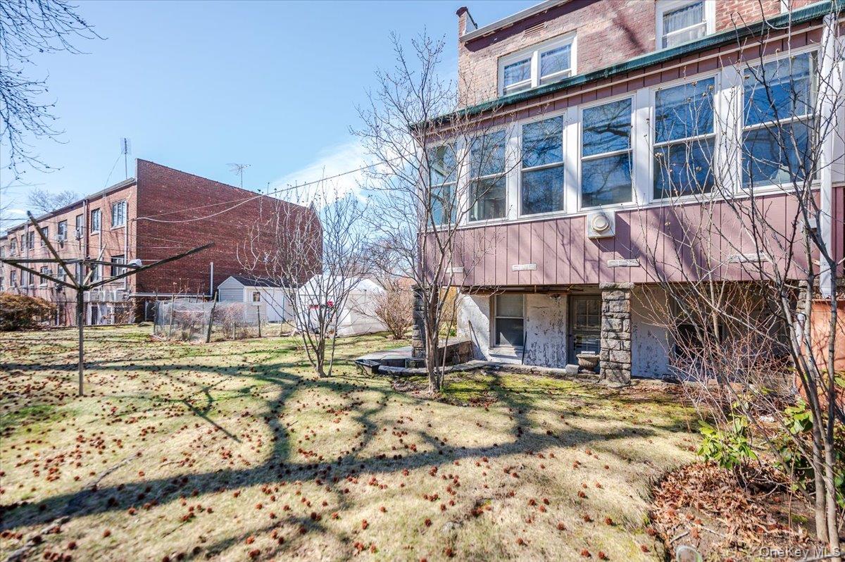 1776 Seminole Avenue