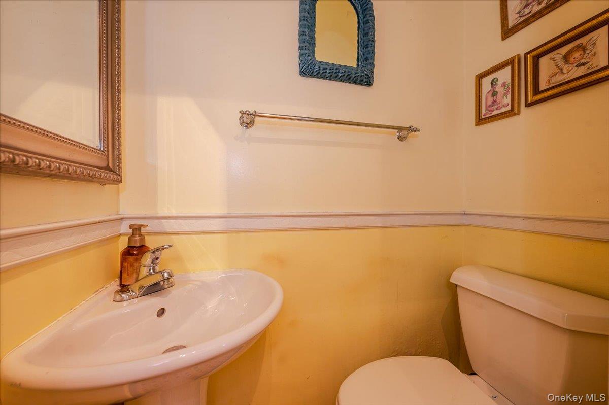 1776 Seminole Avenue