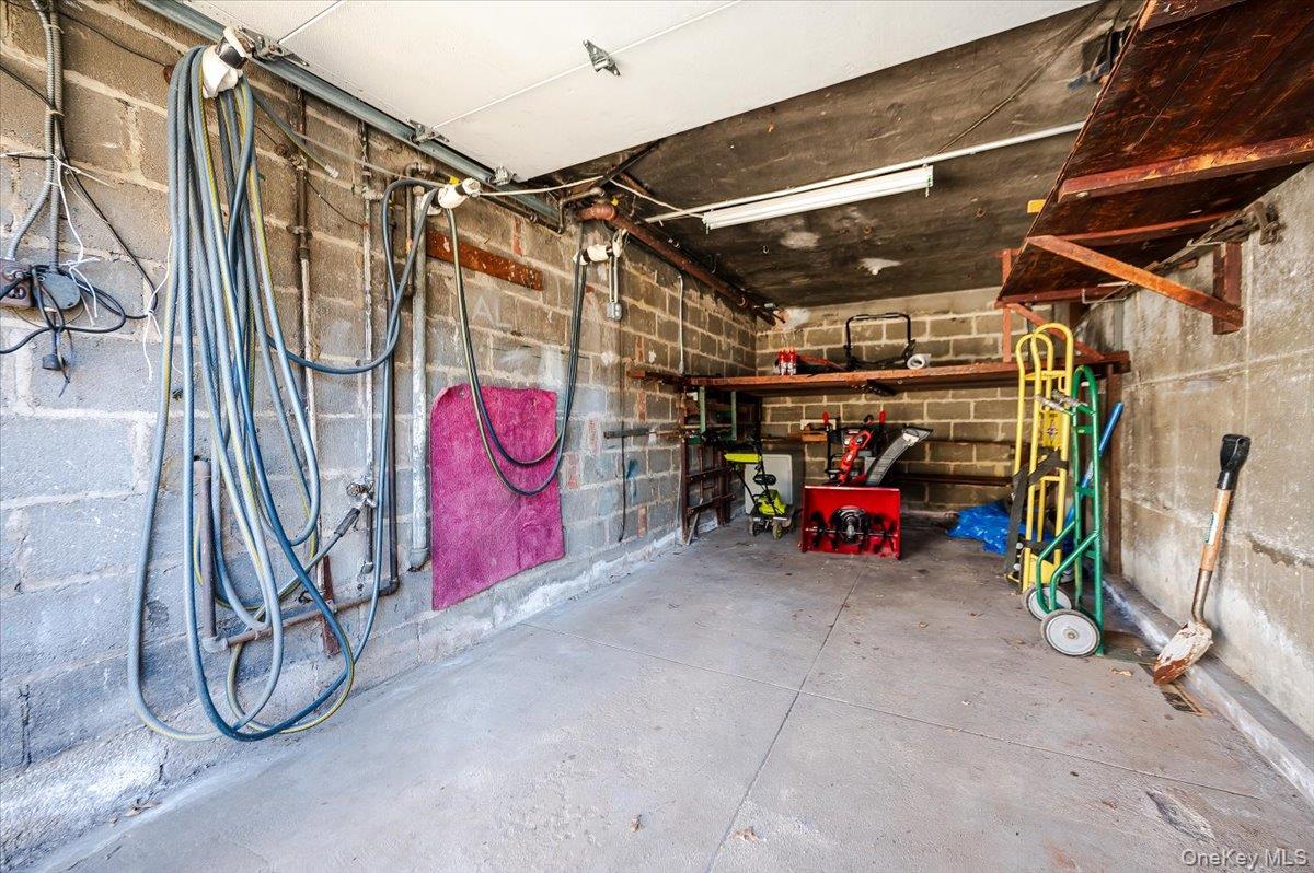 1776 Seminole Avenue