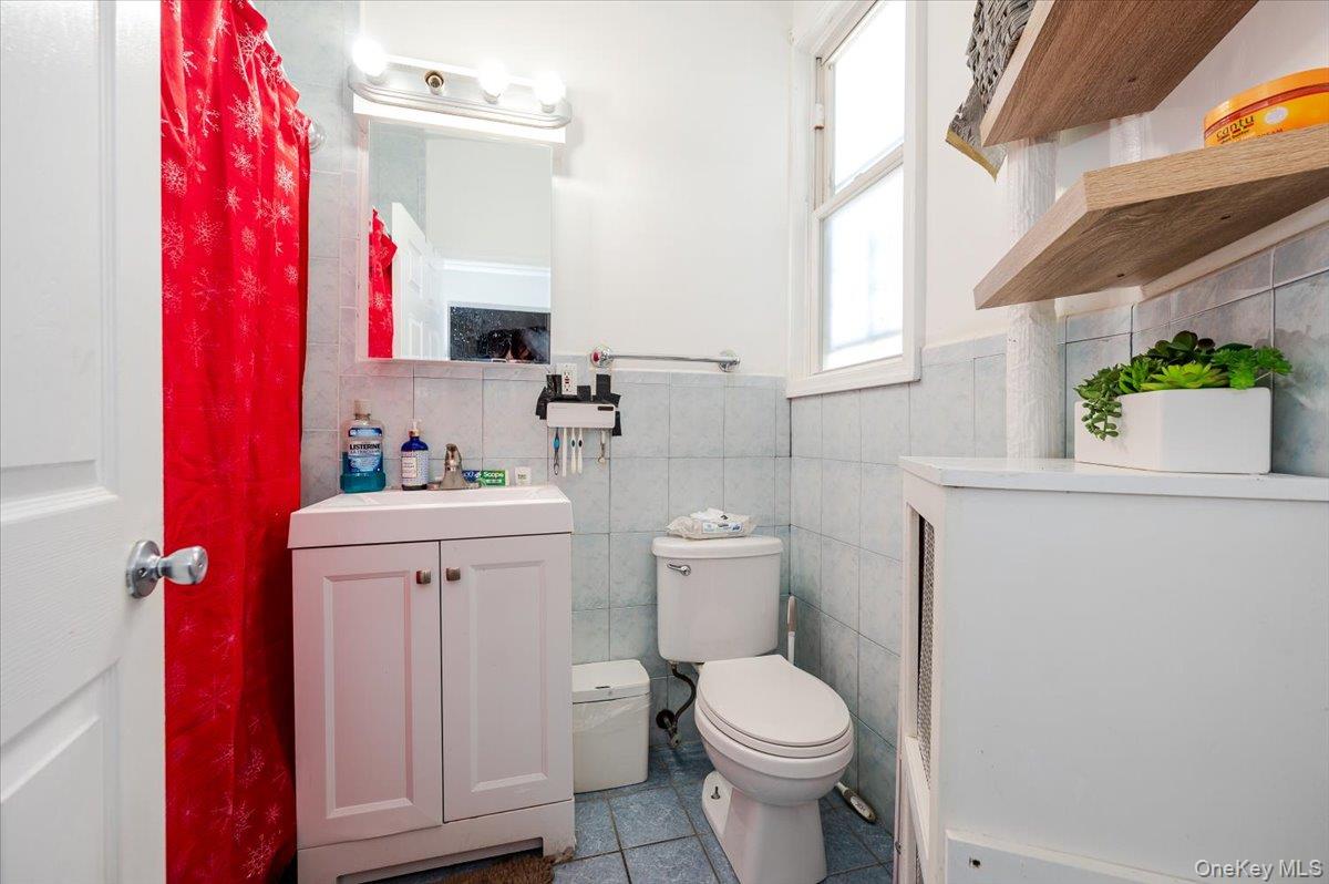 2918 Bruckner Boulevard