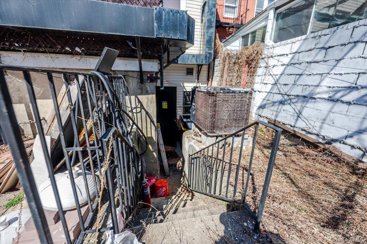 2918 Bruckner Boulevard