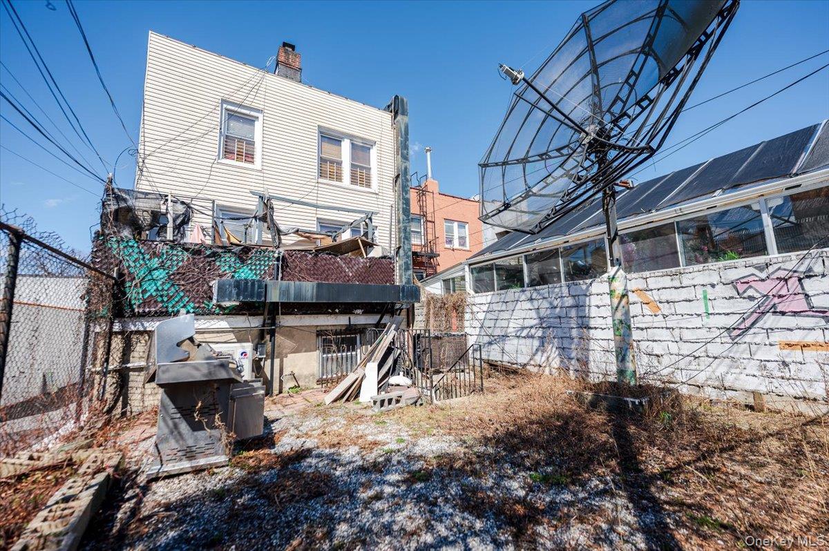 2918 Bruckner Boulevard