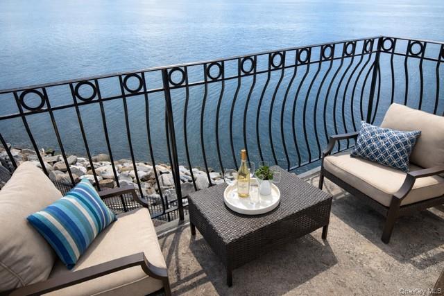 1436 Outlook Avenue Unit: 3